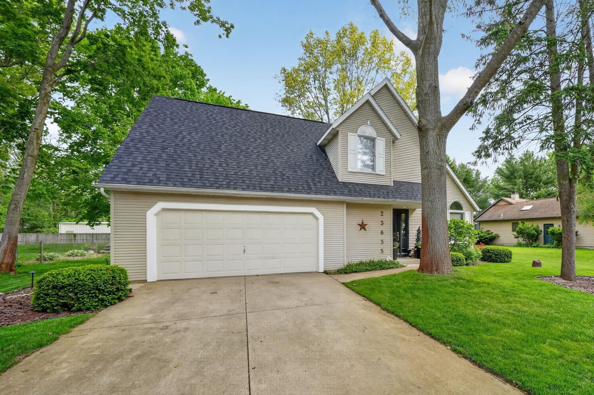 23655 Ridgemont Lane