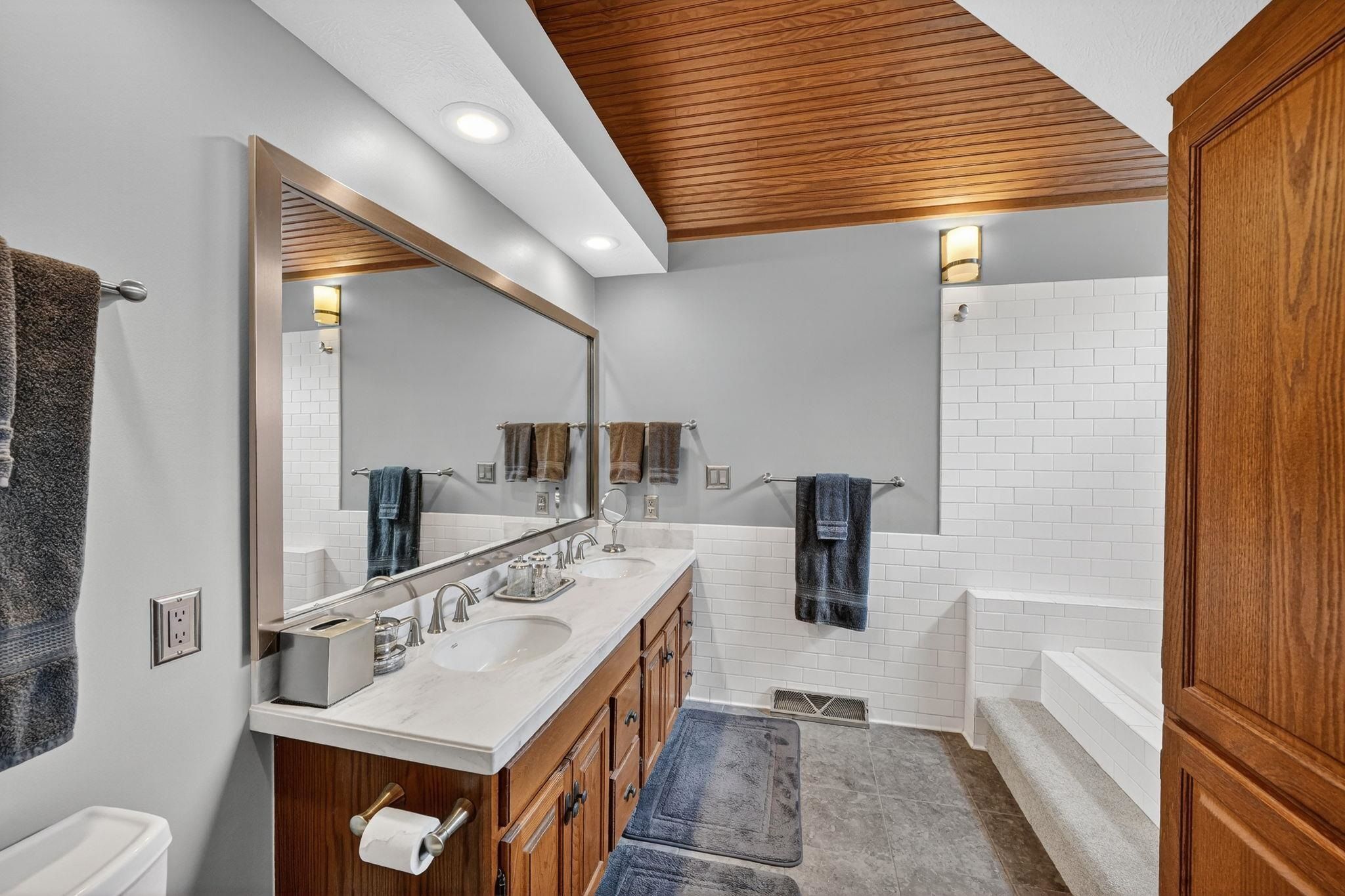 Image of 23655 Ridgemont Lane