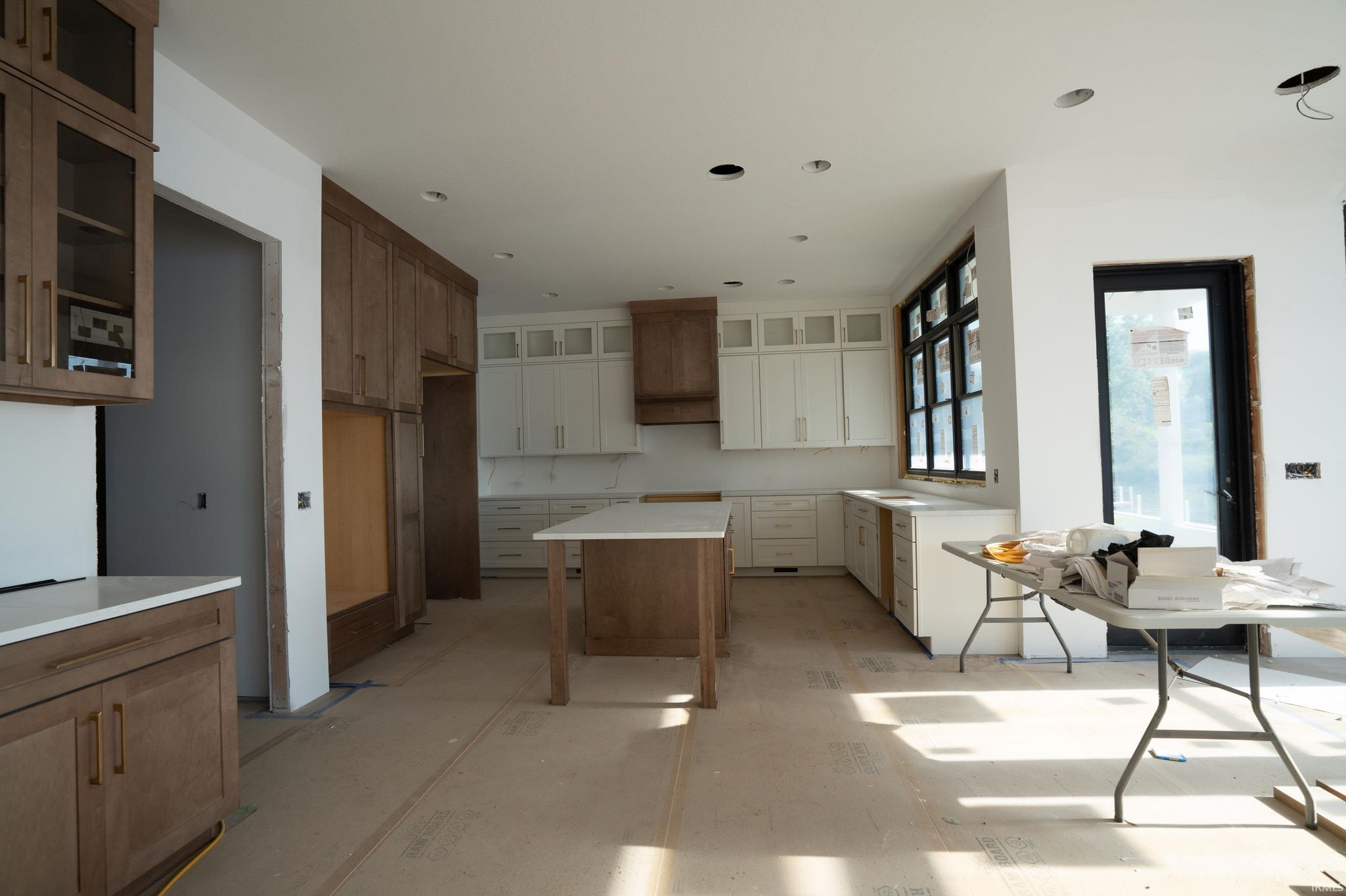 Image of 8199 E Constitution Drive