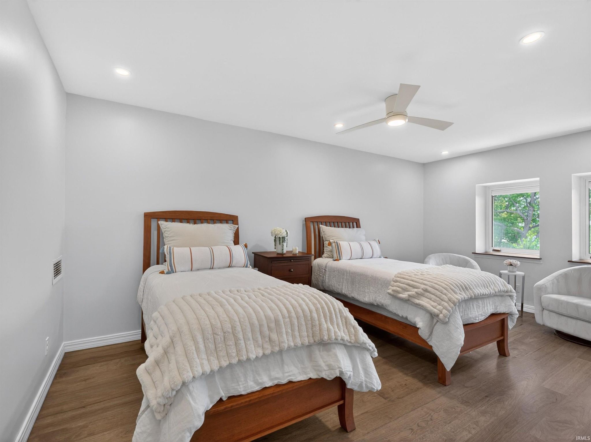 Image of 12275 N Ogden Point Road 310
