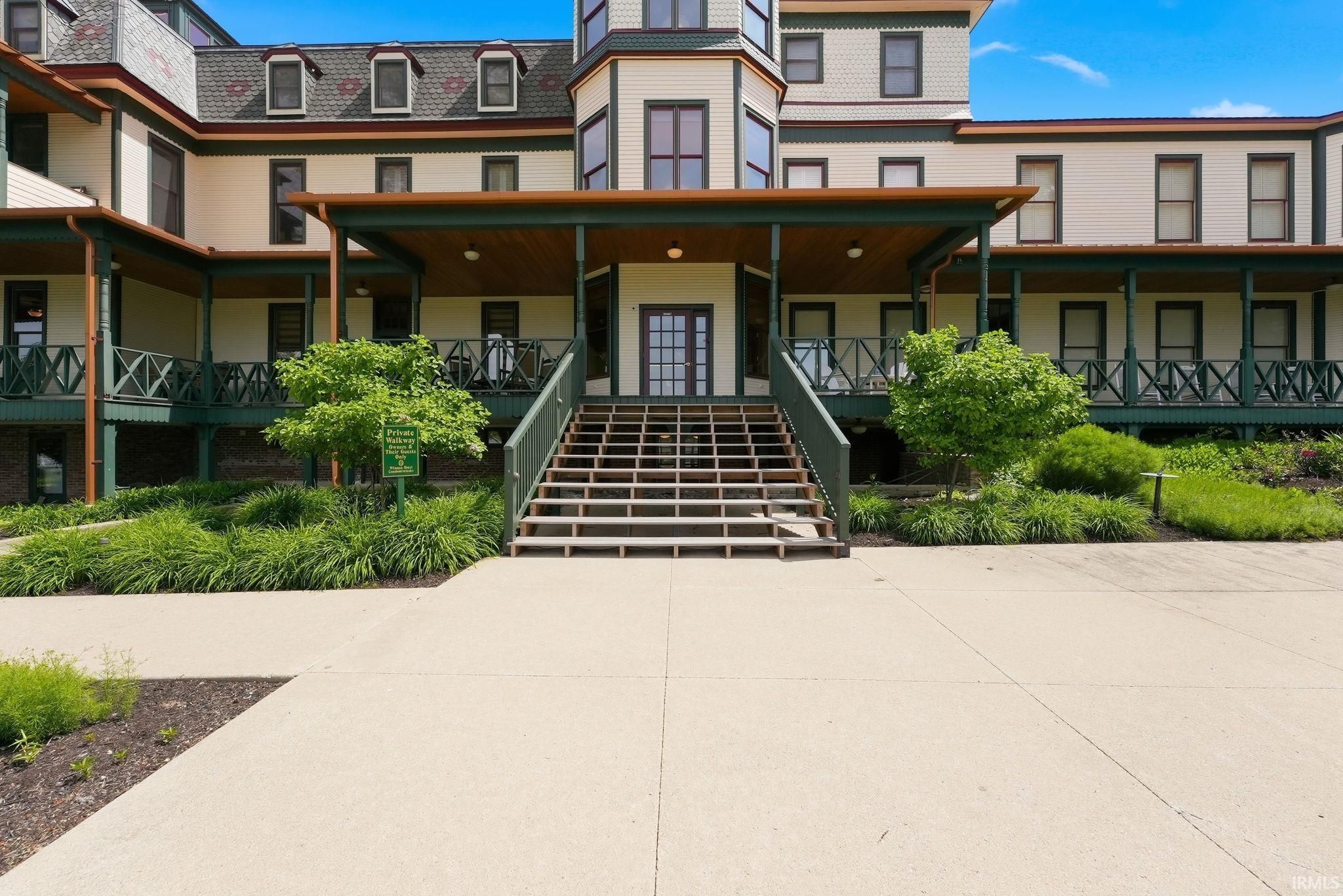 Image of 1 Park Avenue 302