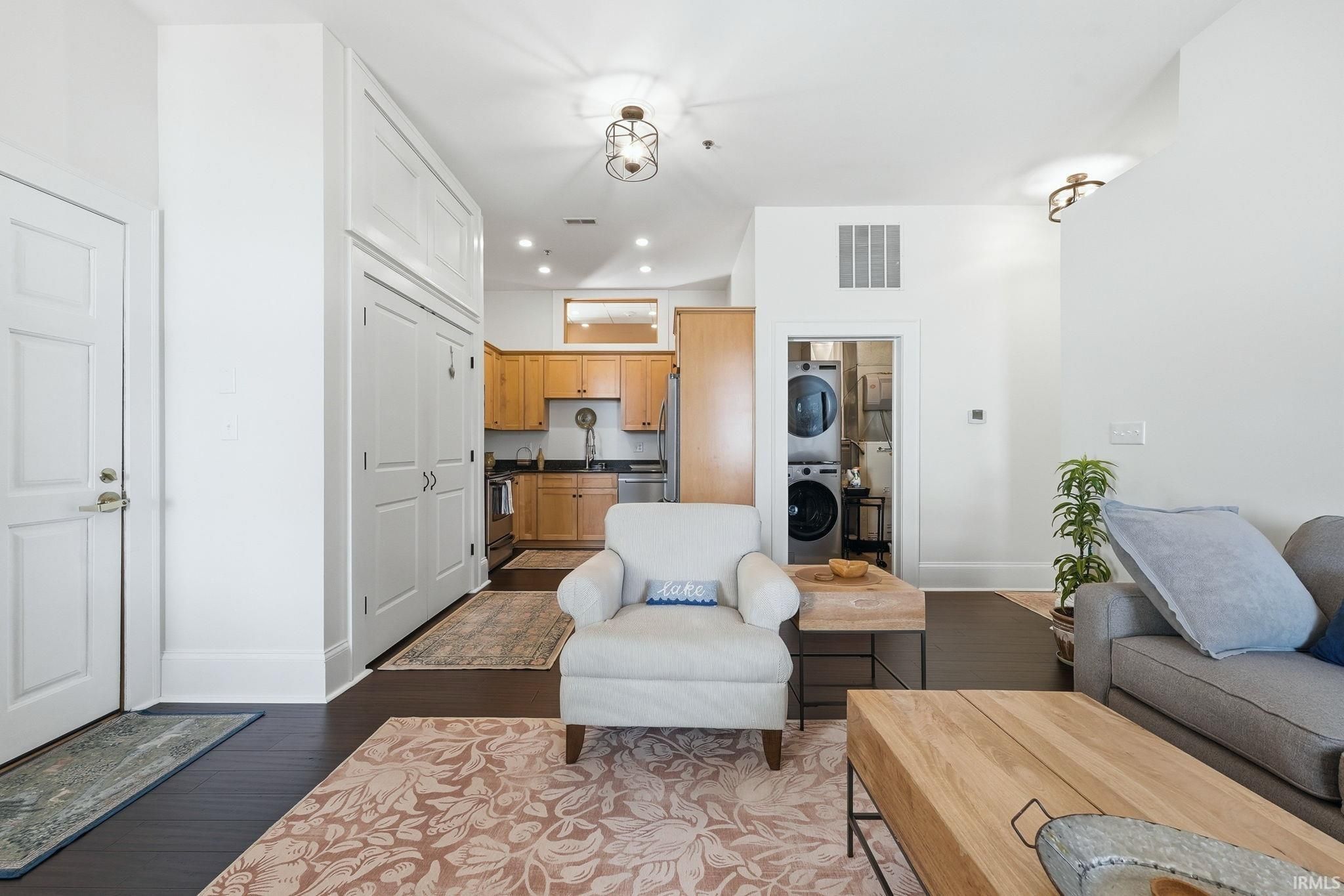 Image of 1 Park Avenue 302