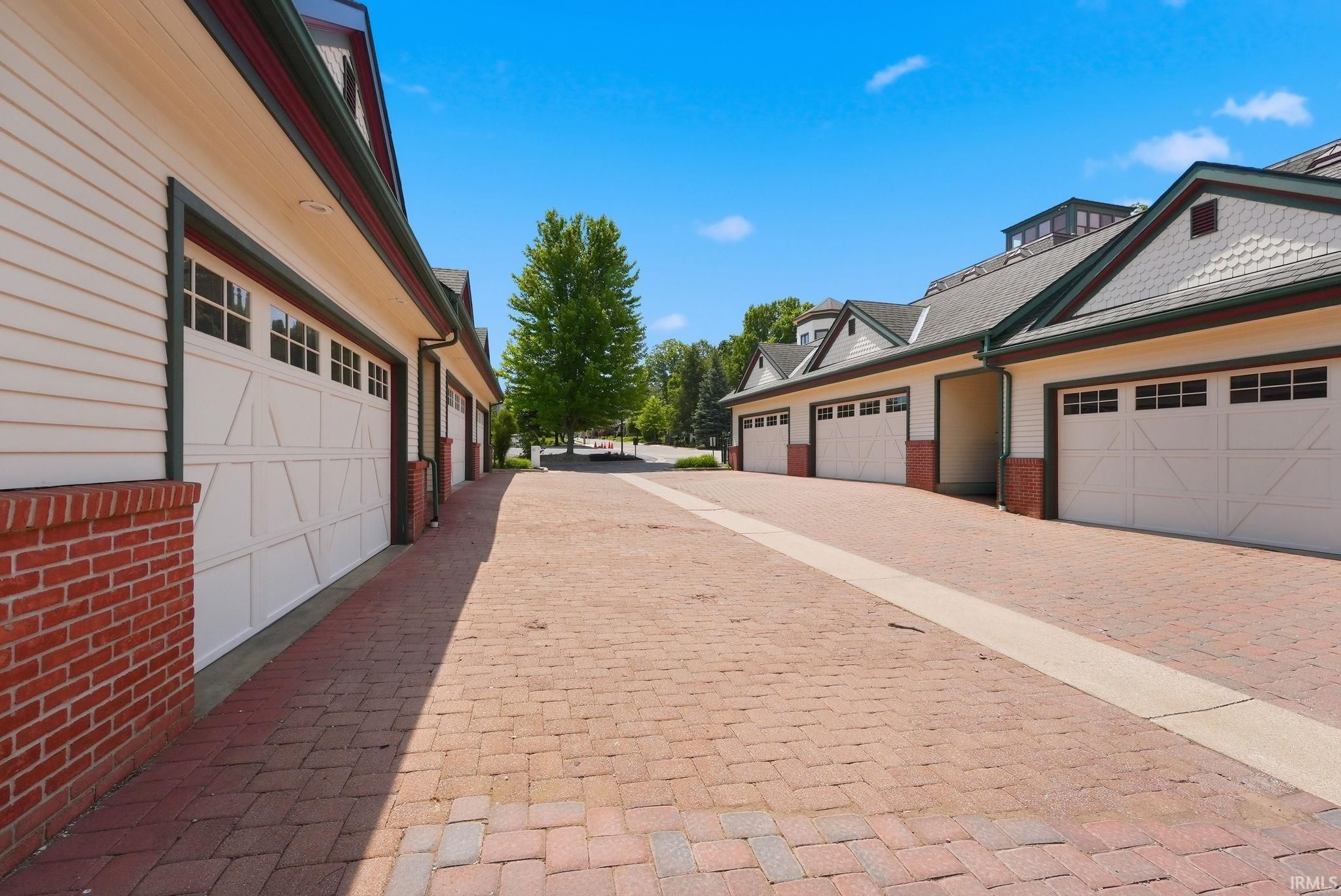 Image of 1 Park Avenue 302