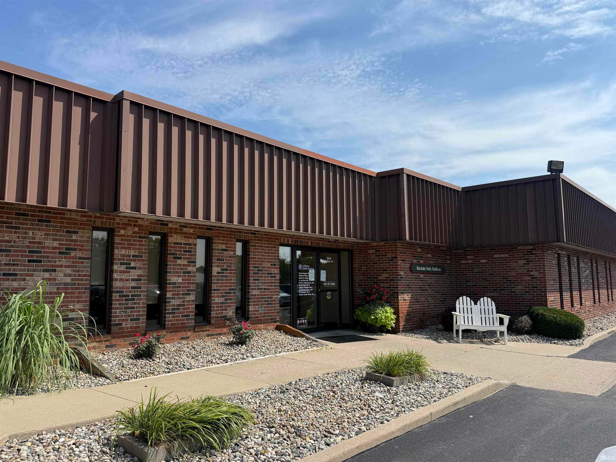 Image of 2235 Dubois Drive