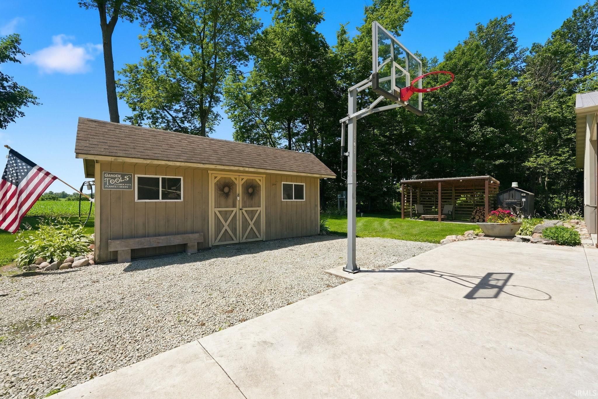 Image of 20737 Chestnut Road