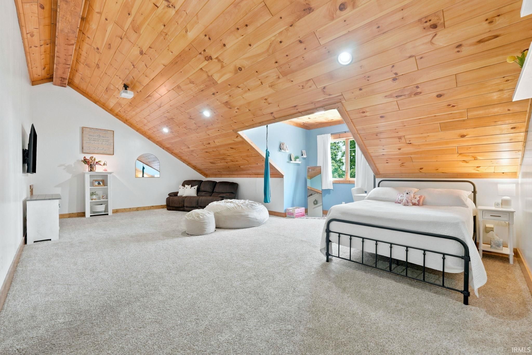 Image of 20737 Chestnut Road