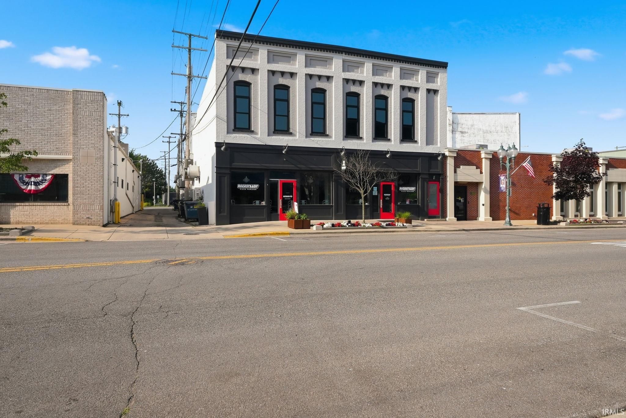 Image of 108 & 110 E Market Street