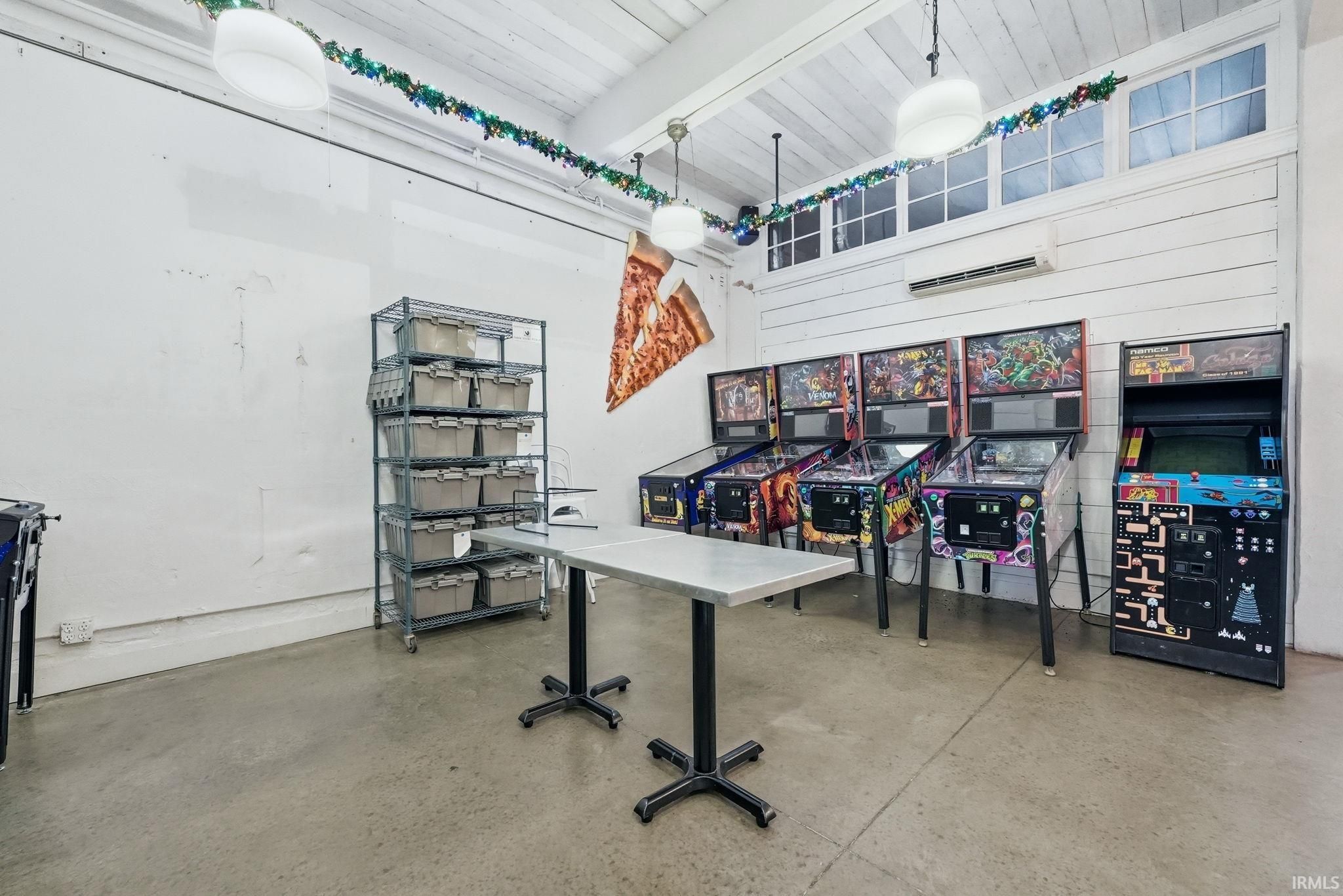Image of 108 & 110 E Market Street