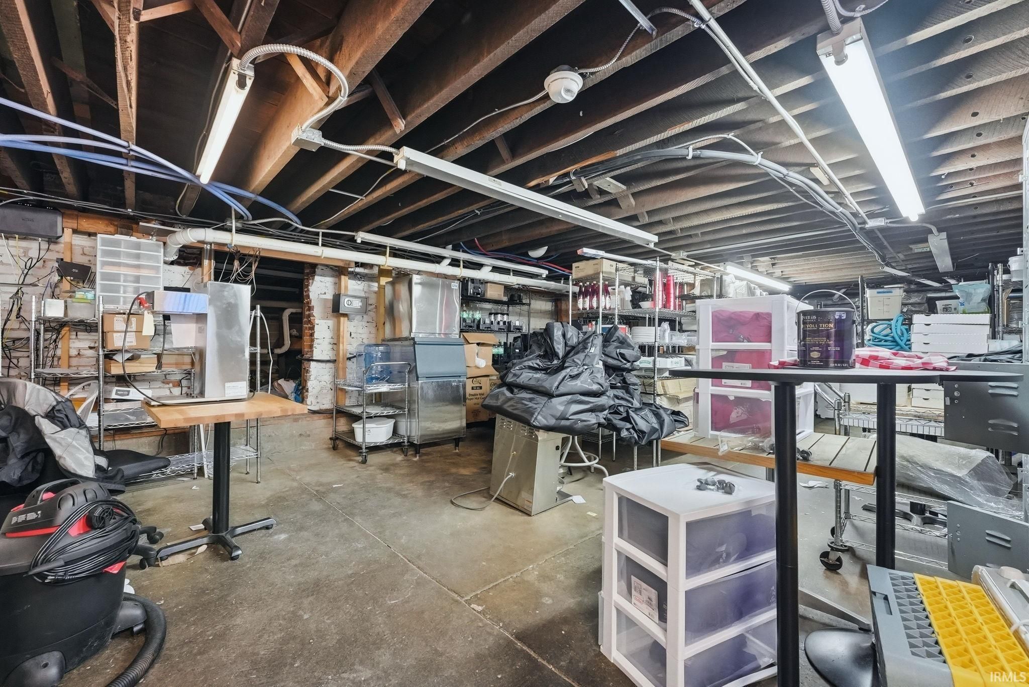 Image of 108 & 110 E Market Street