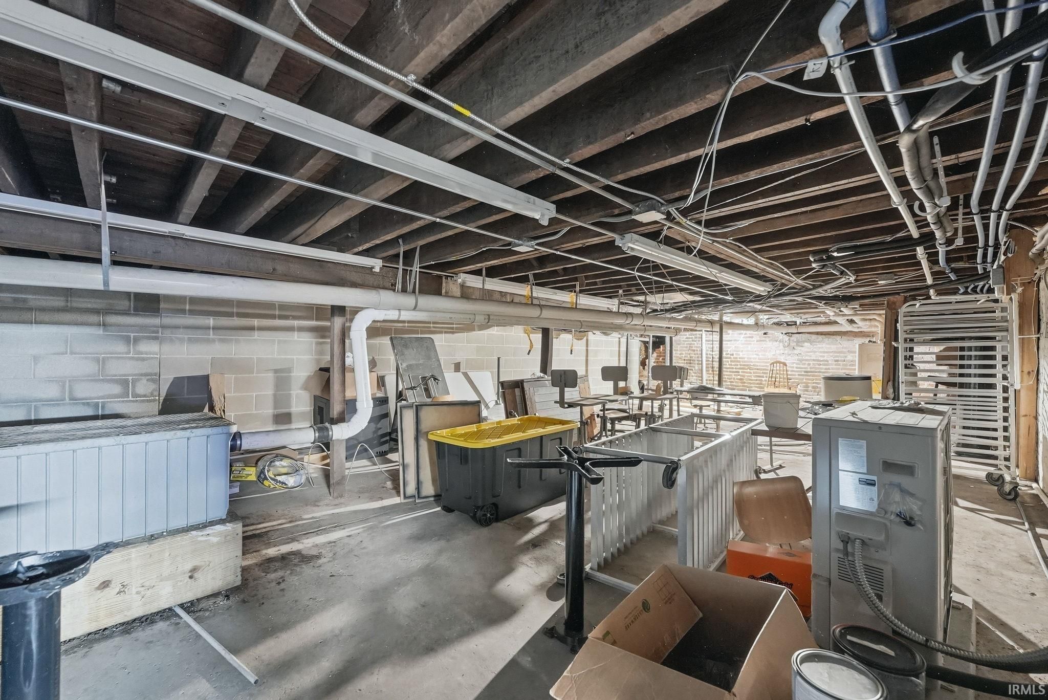 Image of 108 & 110 E Market Street