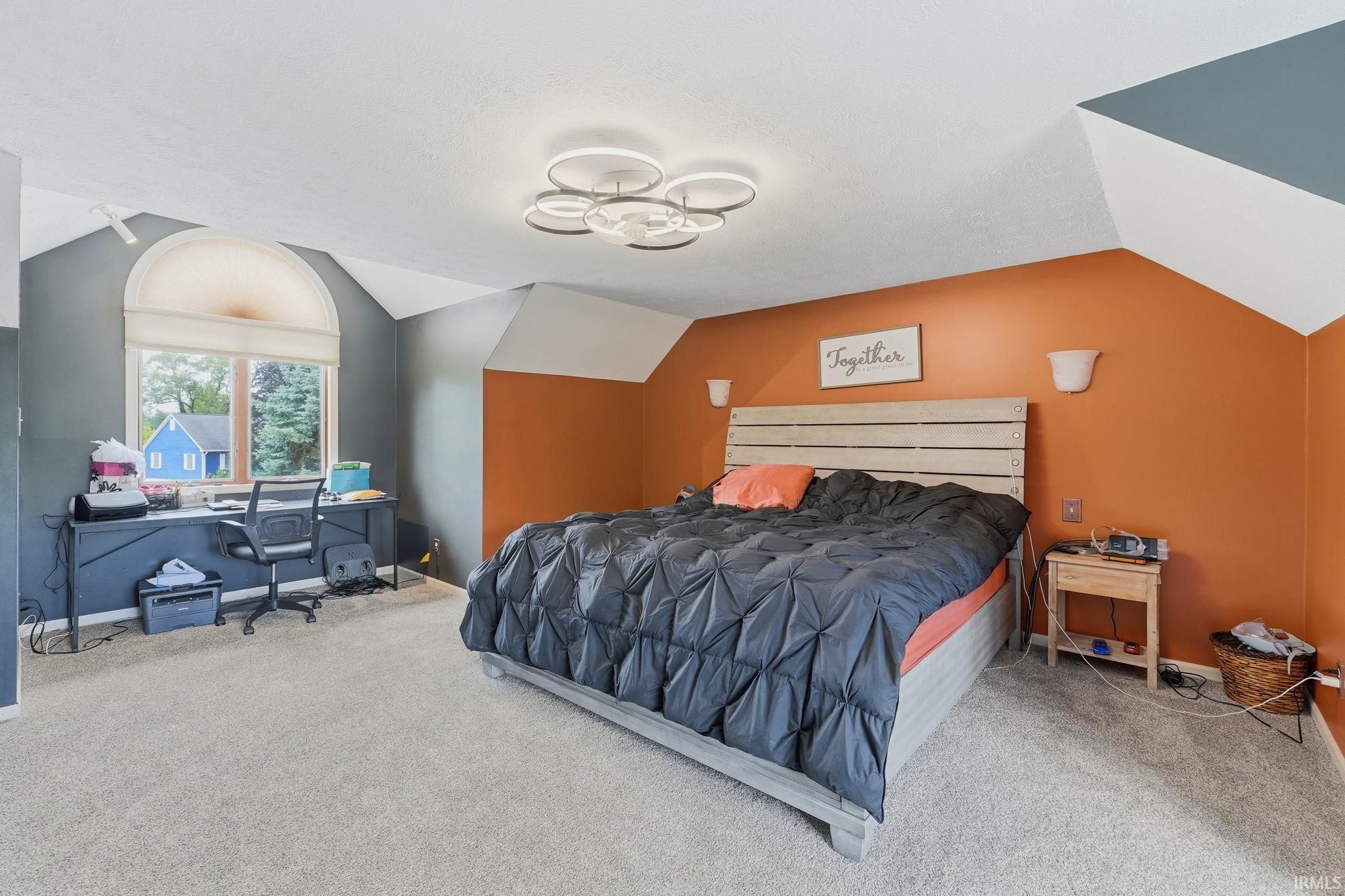 Image of 534 Crestlane Drive