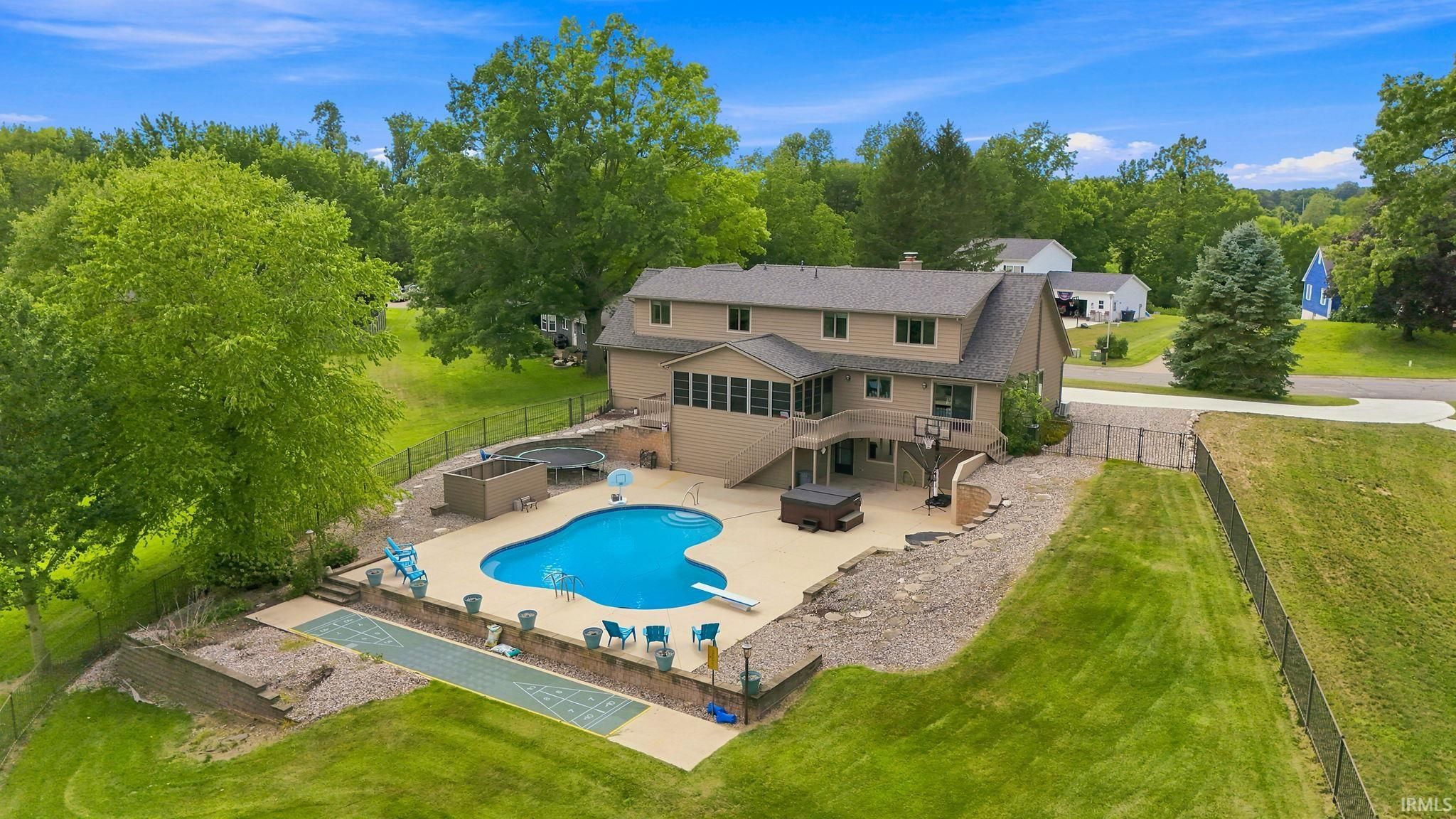 Image of 534 Crestlane Drive