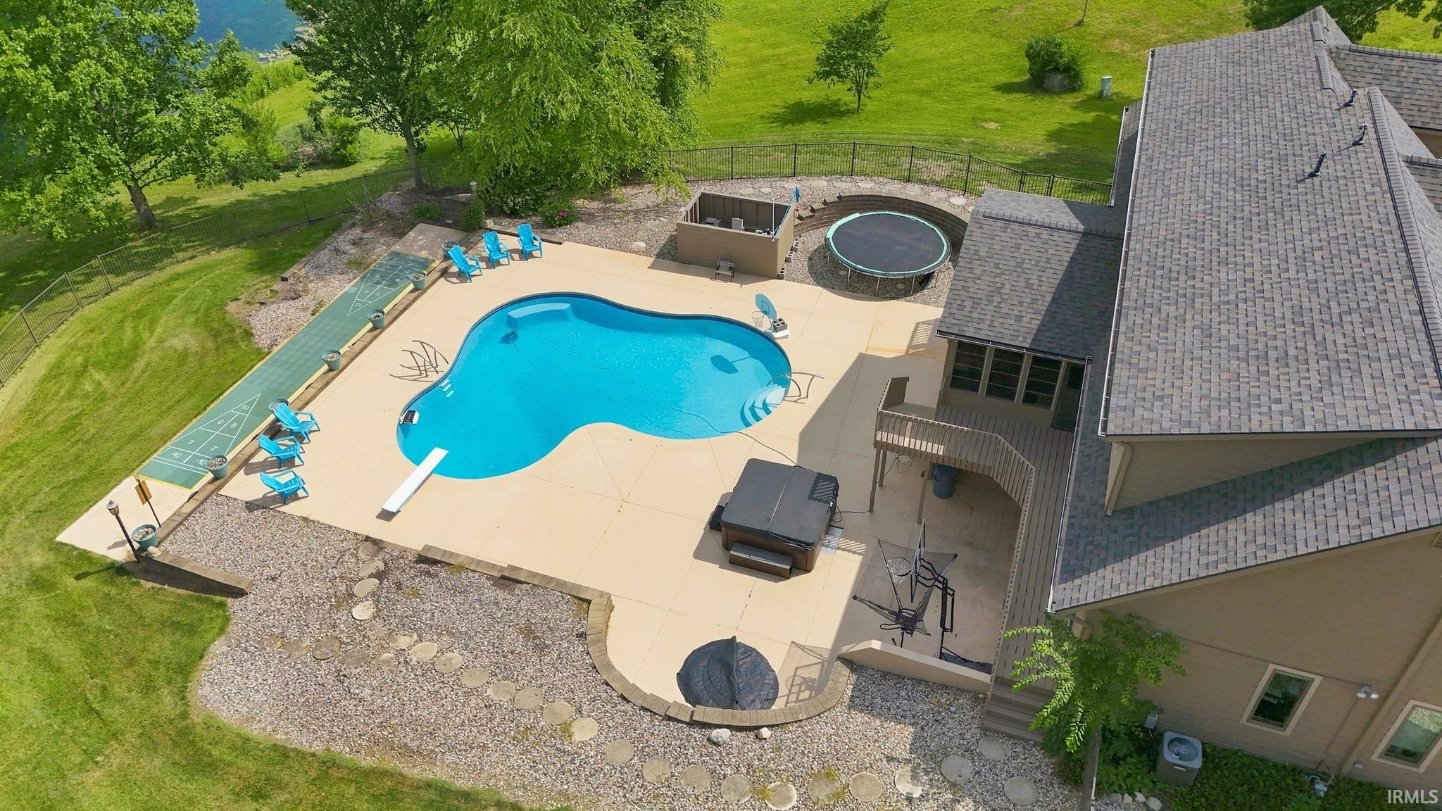 Image of 534 Crestlane Drive