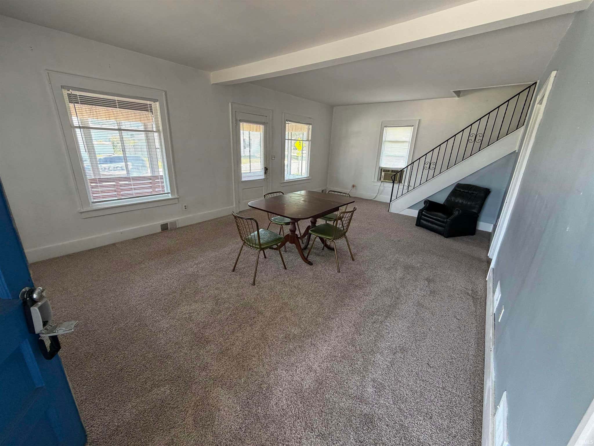 Image of 314 W Winona Avenue