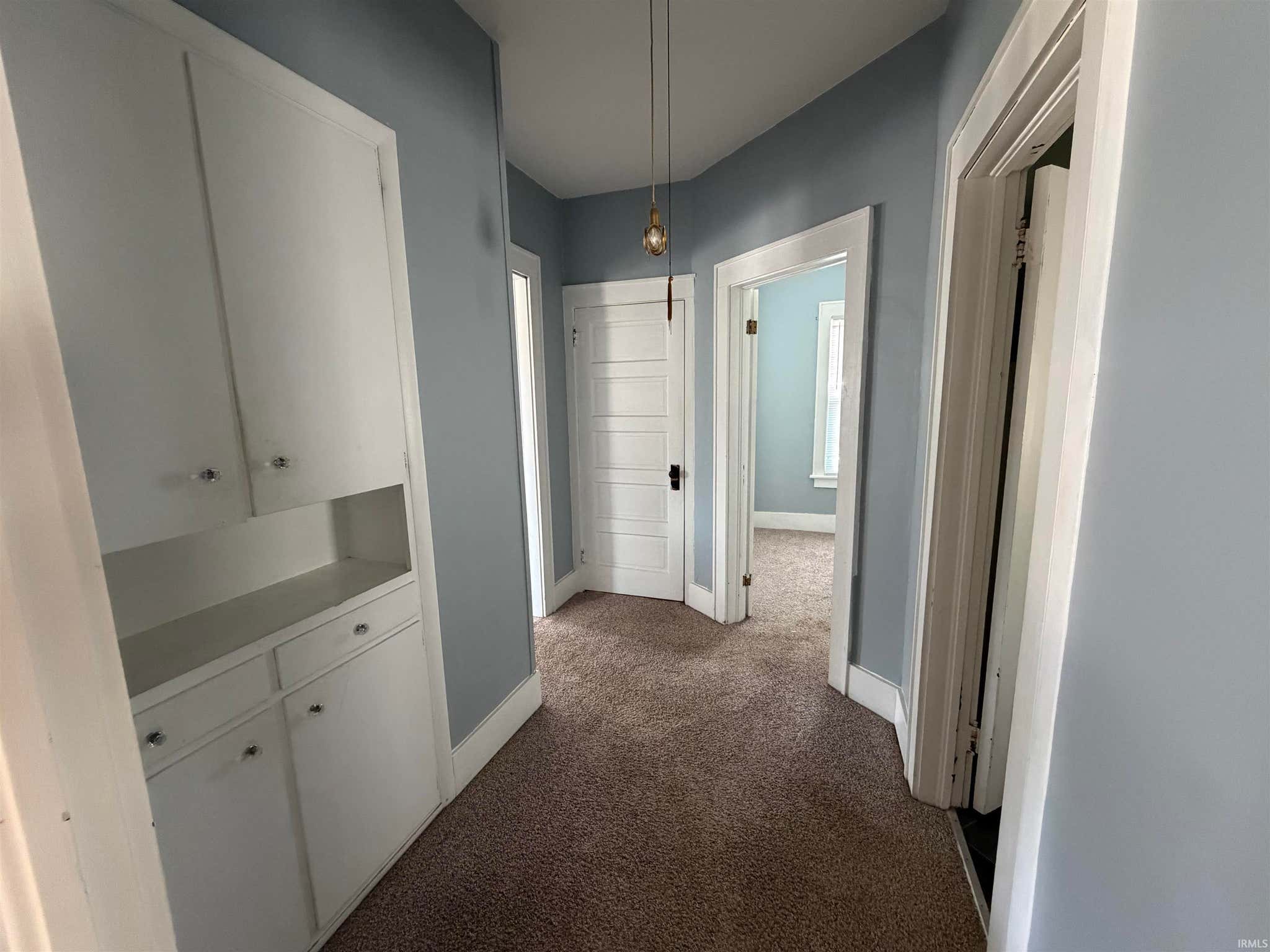 Image of 314 W Winona Avenue