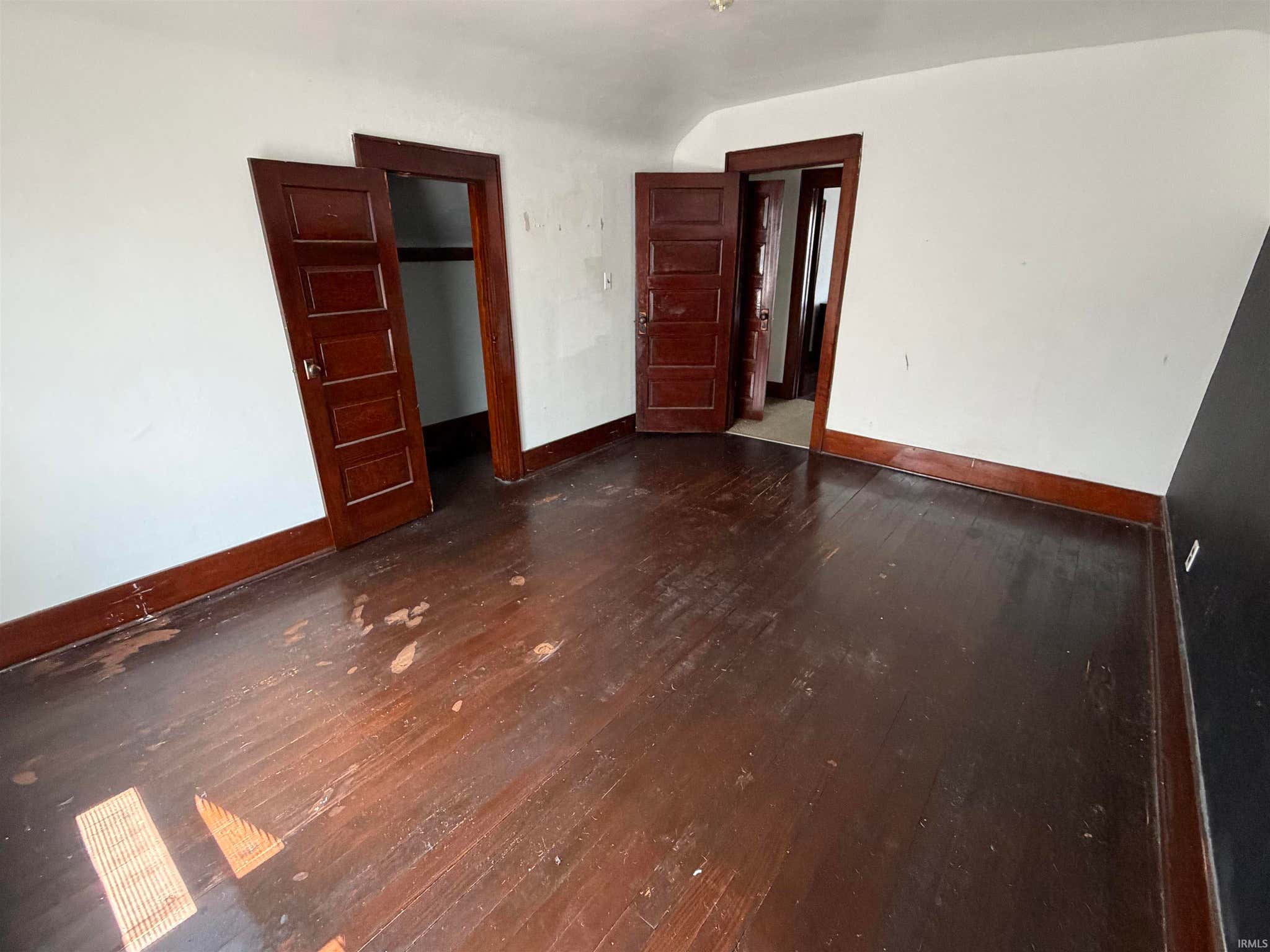 Image of 314 W Winona Avenue