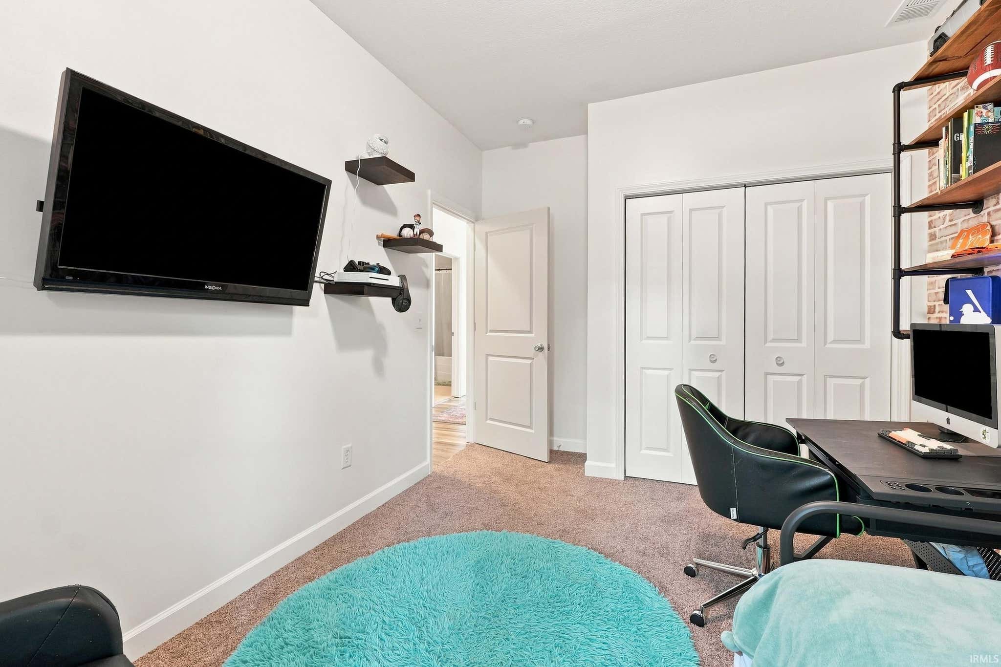 Image of 1338 N Santorini Drive