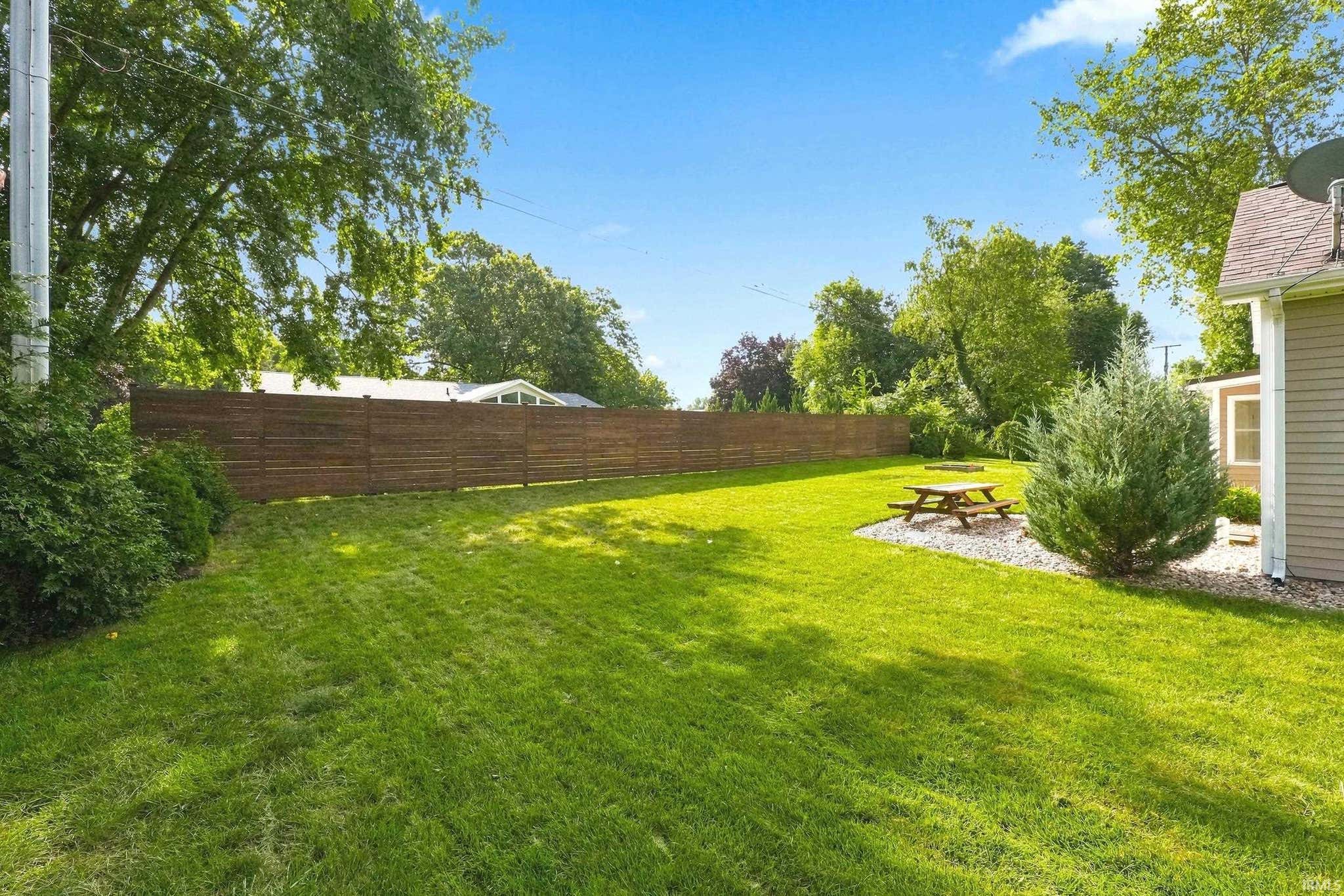 Image of 1338 N Santorini Drive