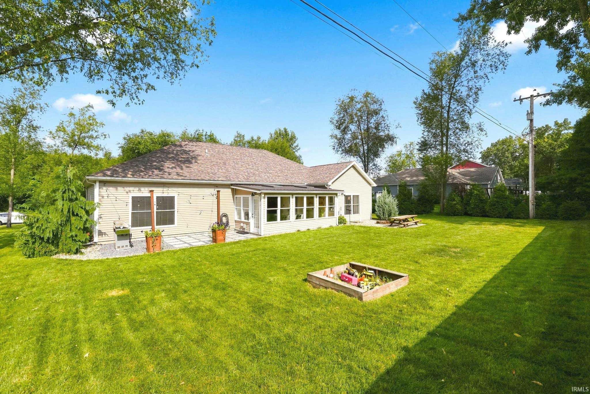 Image of 1338 N Santorini Drive