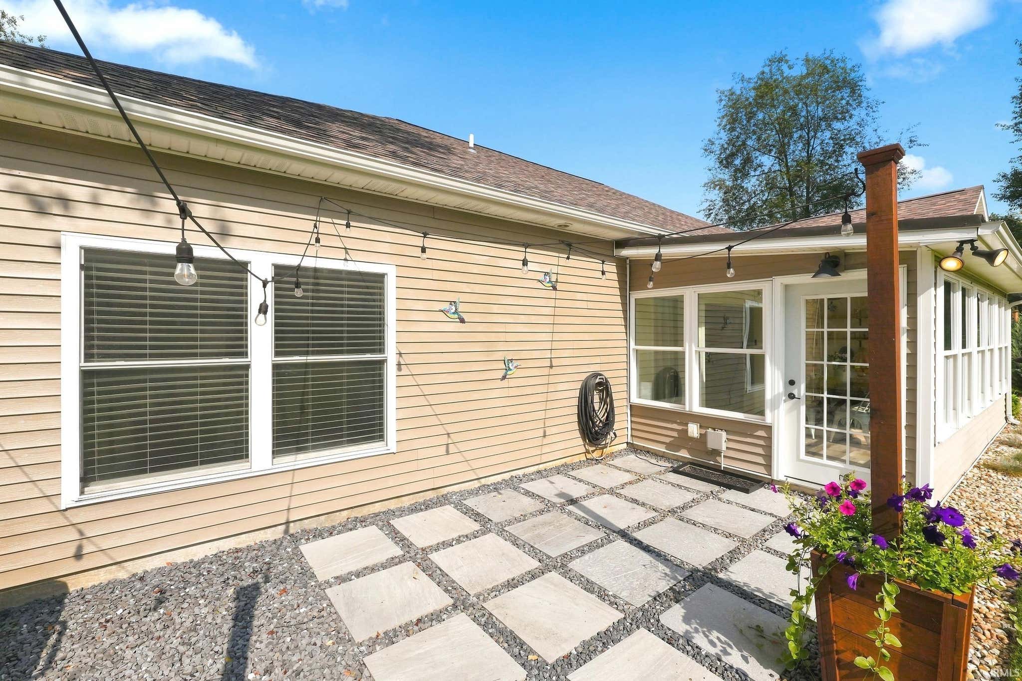 Image of 1338 N Santorini Drive