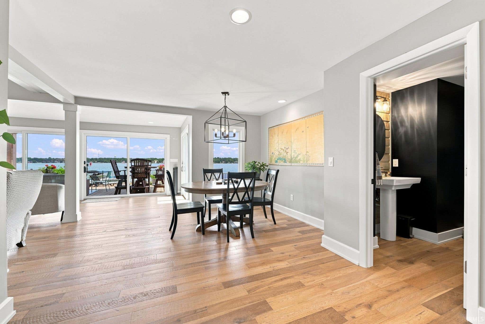Image of 1322 Country Club Terrace