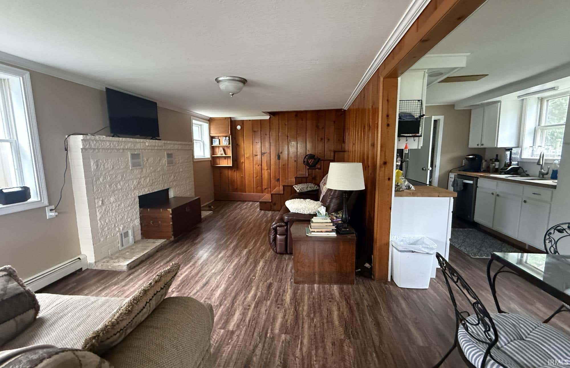Image of 657 N Center Extended Street