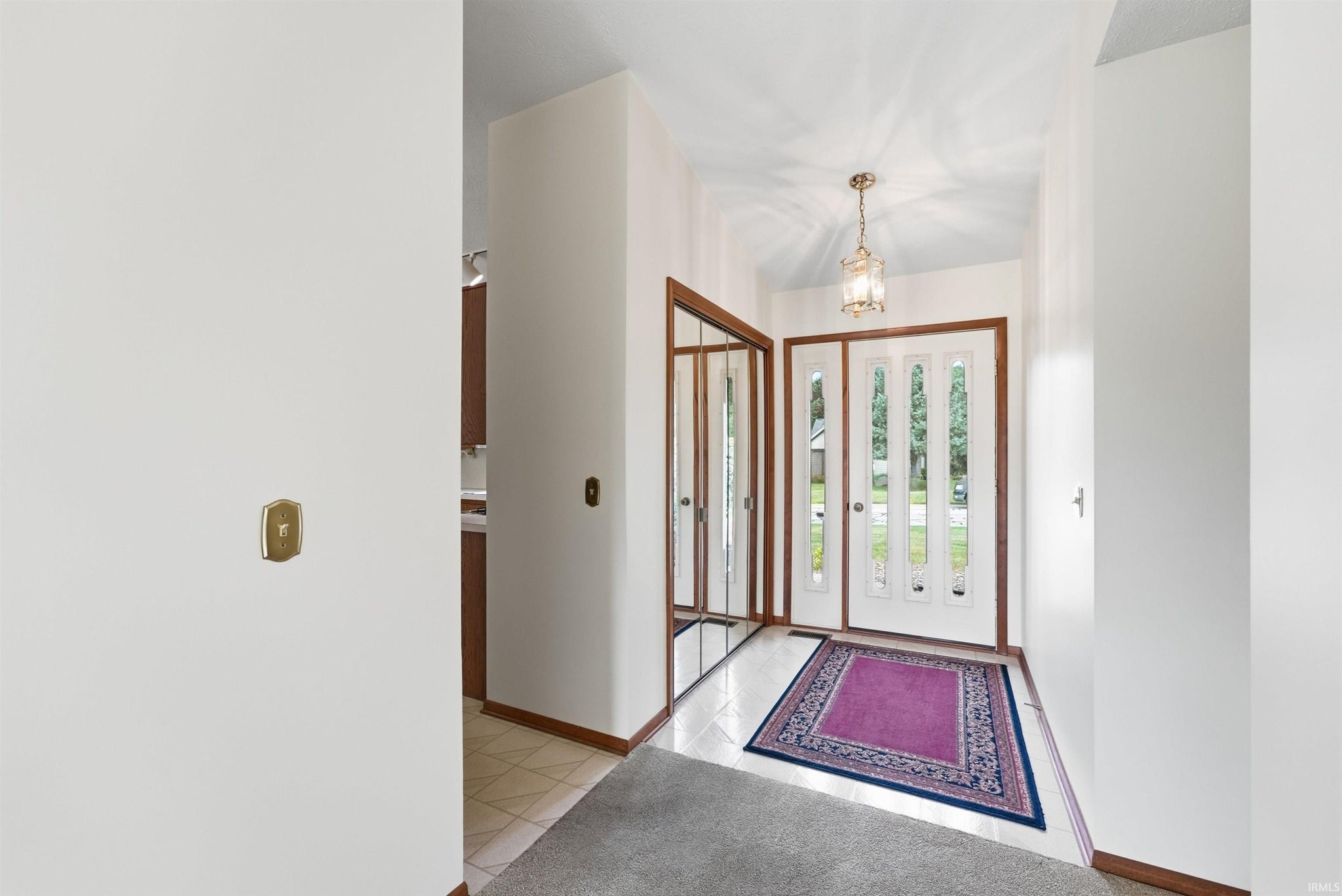 Image of 202 Colonial Drive