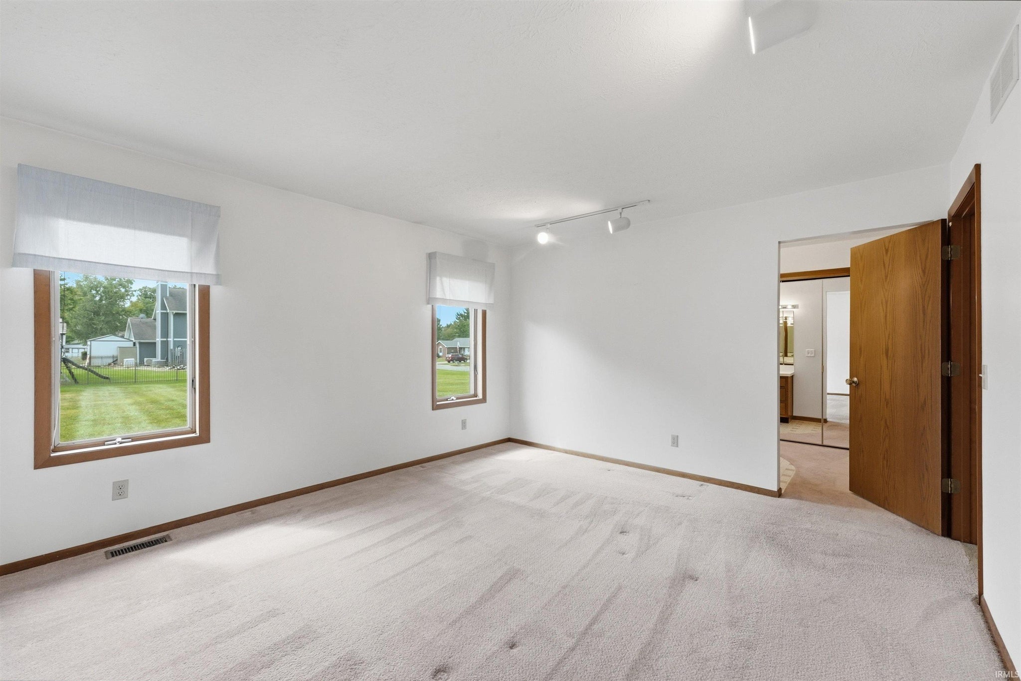 Image of 202 Colonial Drive