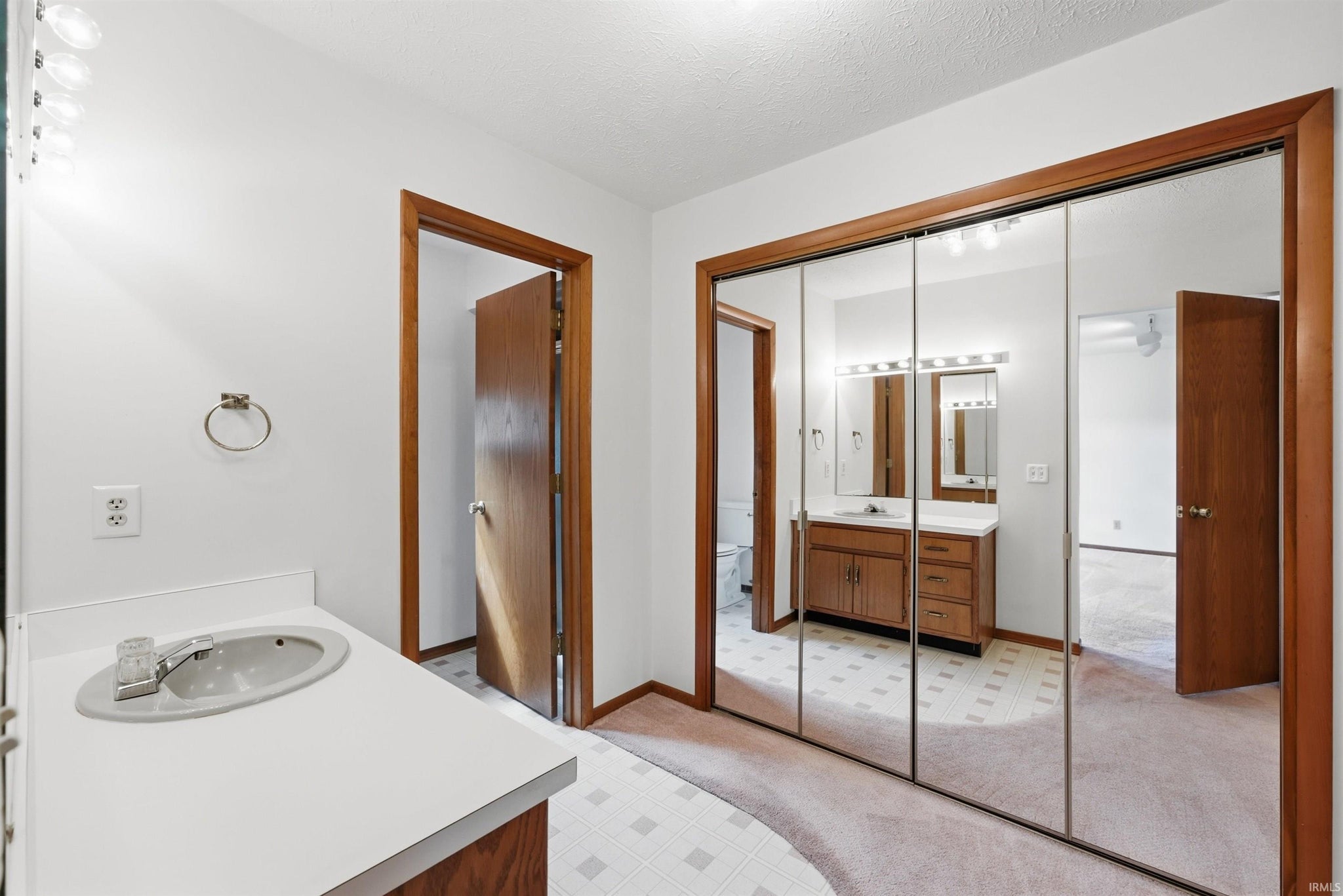 Image of 202 Colonial Drive