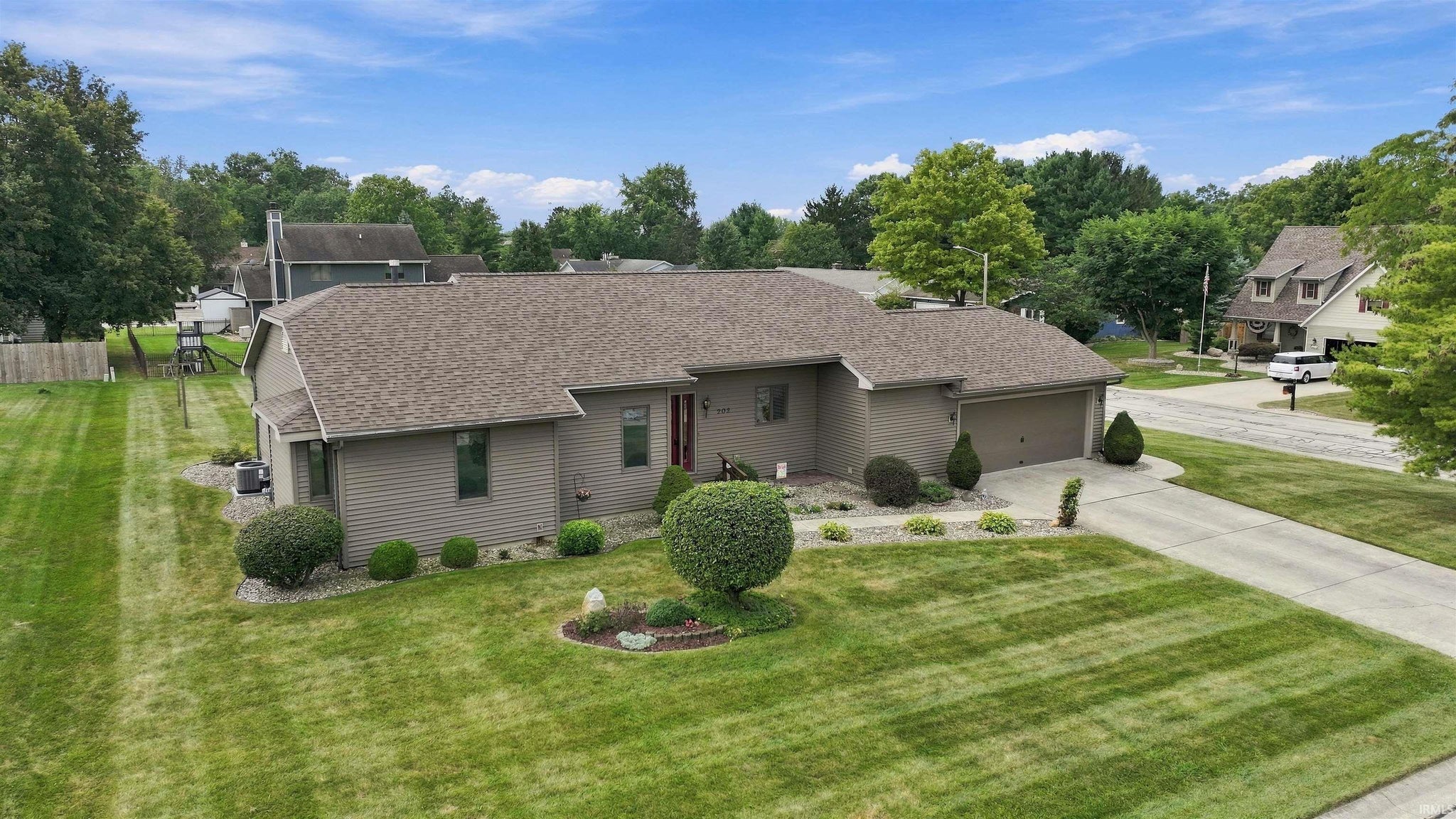 Image of 202 Colonial Drive