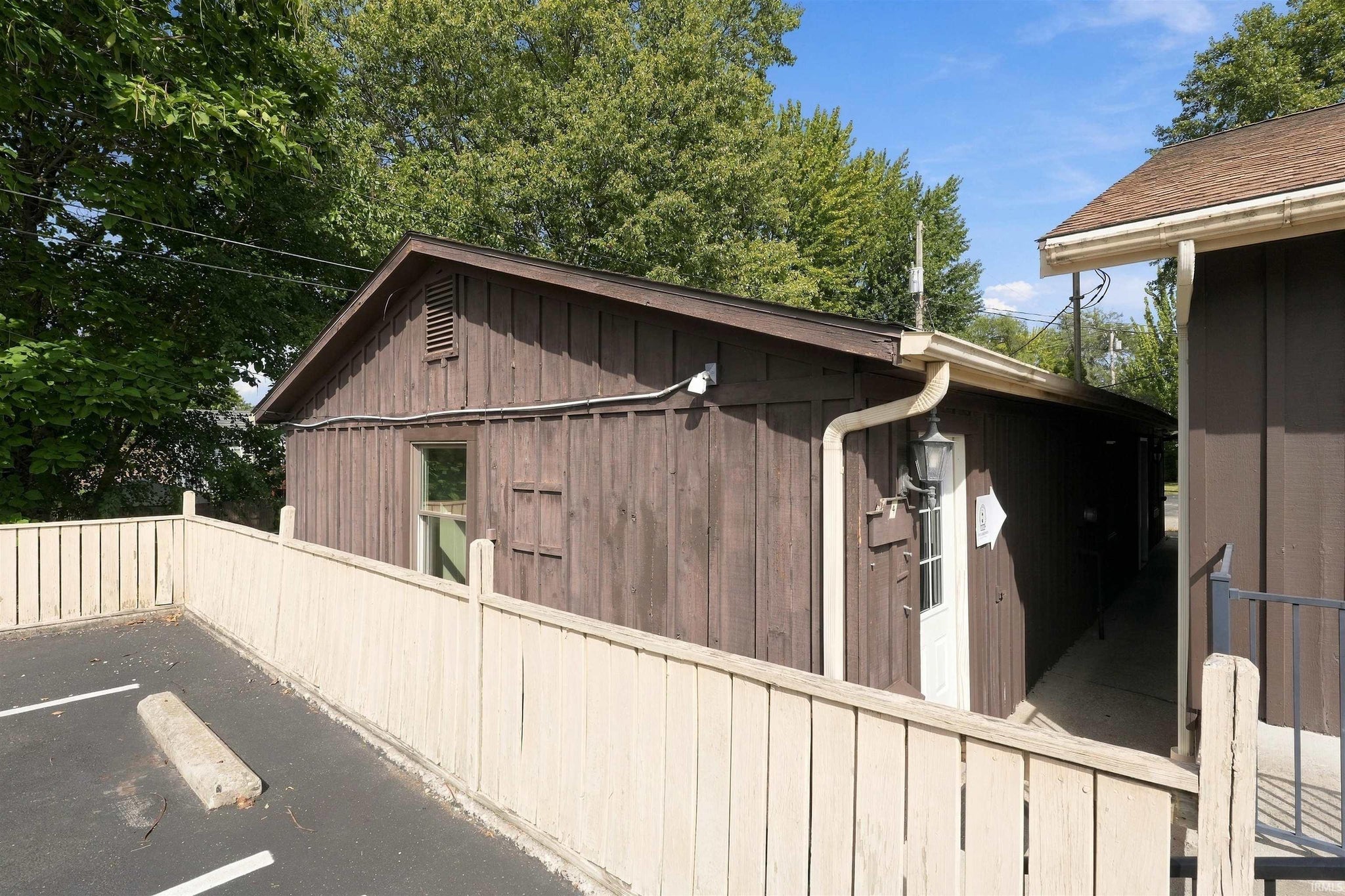 Image of 630 S Buffalo Street 4