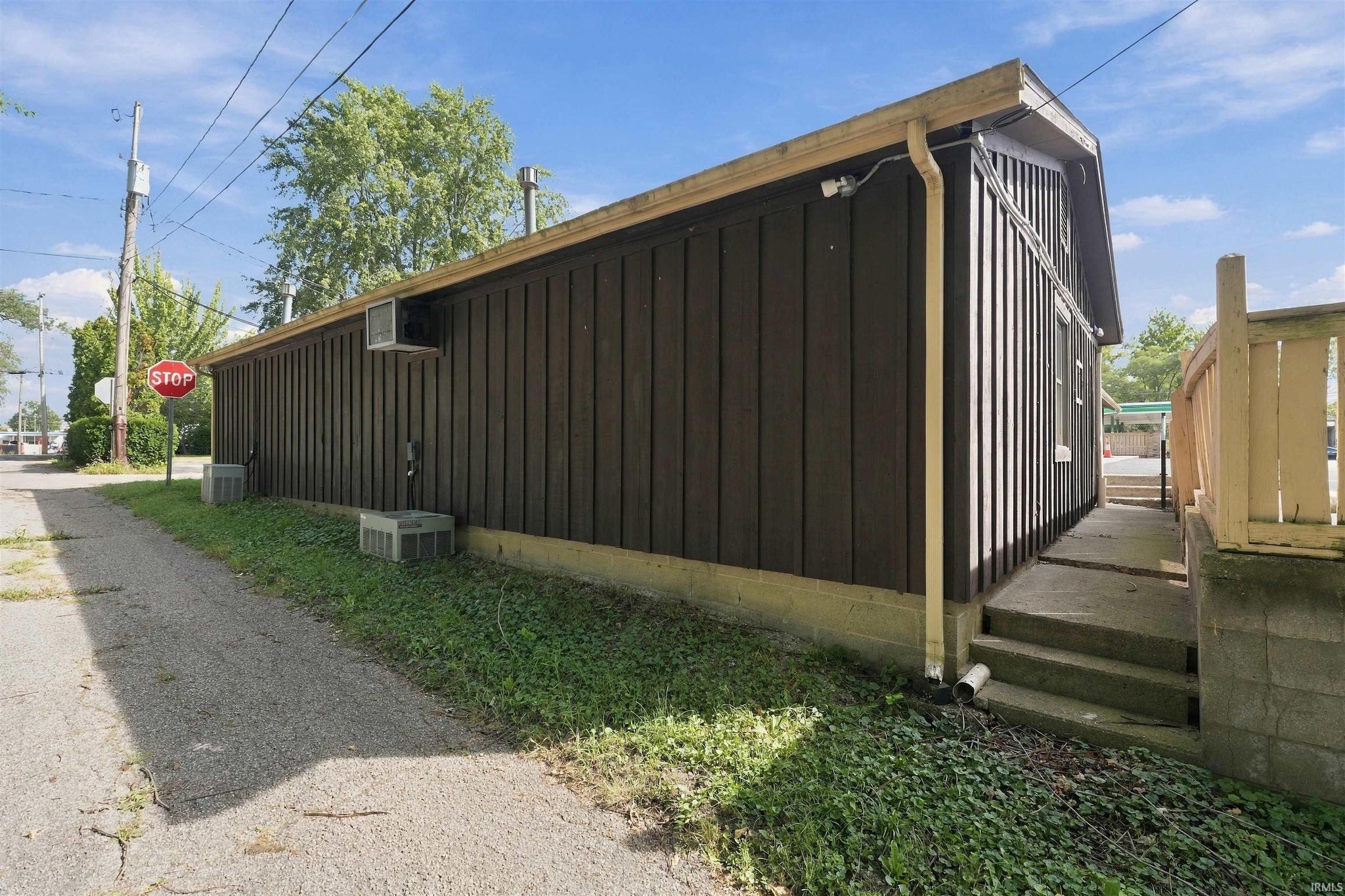 Image of 630 S Buffalo Street 4