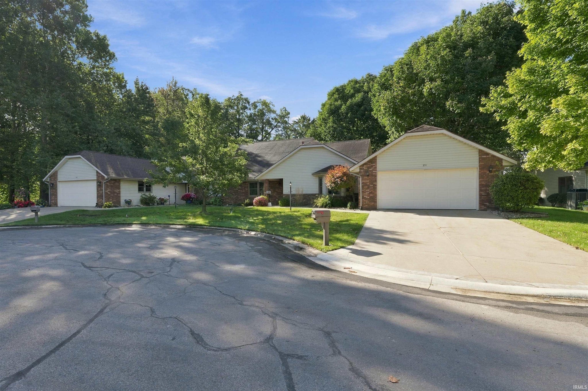 Image of 351 Baythorne Drive