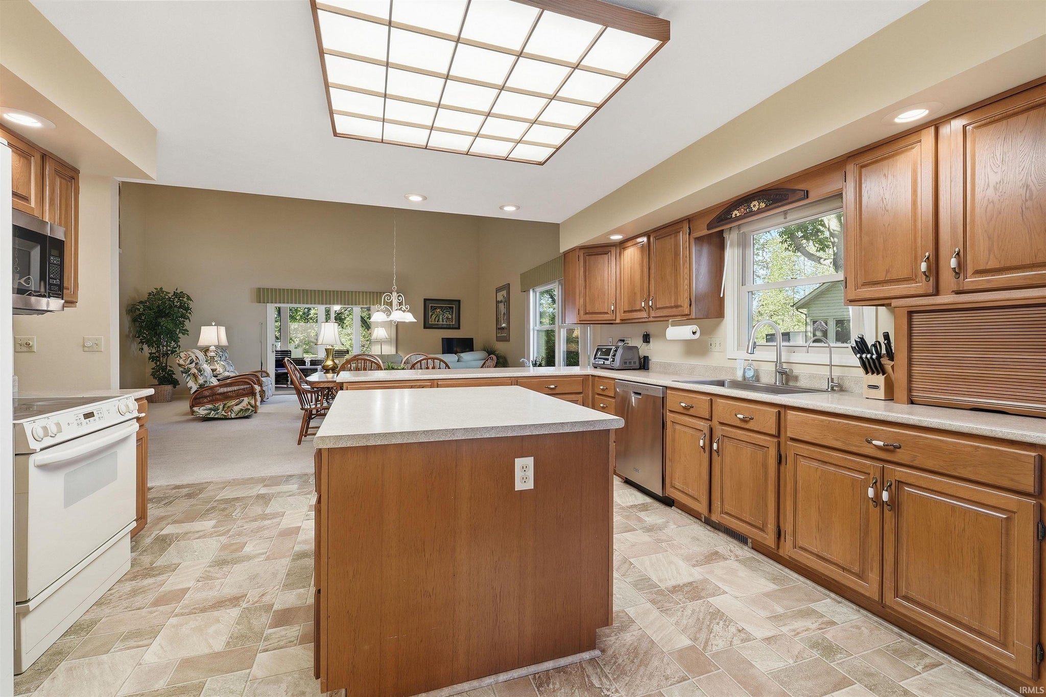 Image of 351 Baythorne Drive