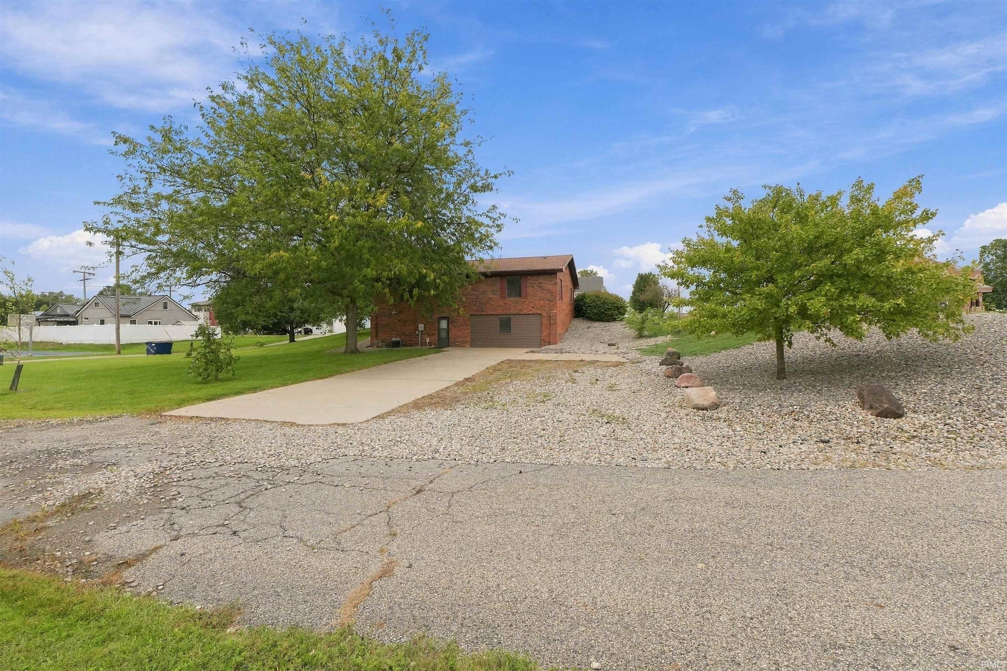 Image of 207 W Winona Avenue
