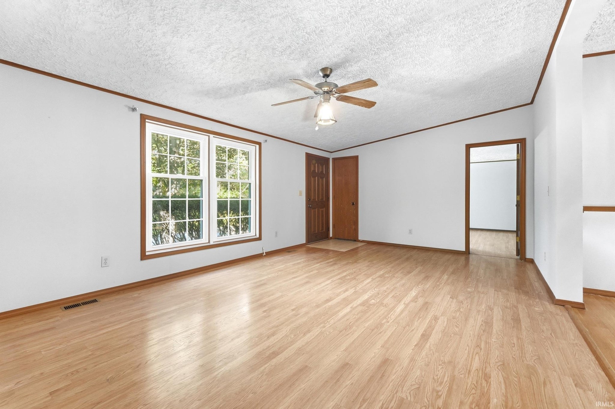 Image of 2906 S Woodland Trail
