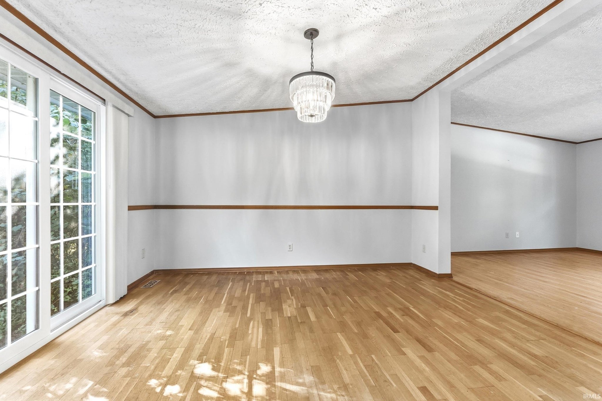 Image of 2906 S Woodland Trail