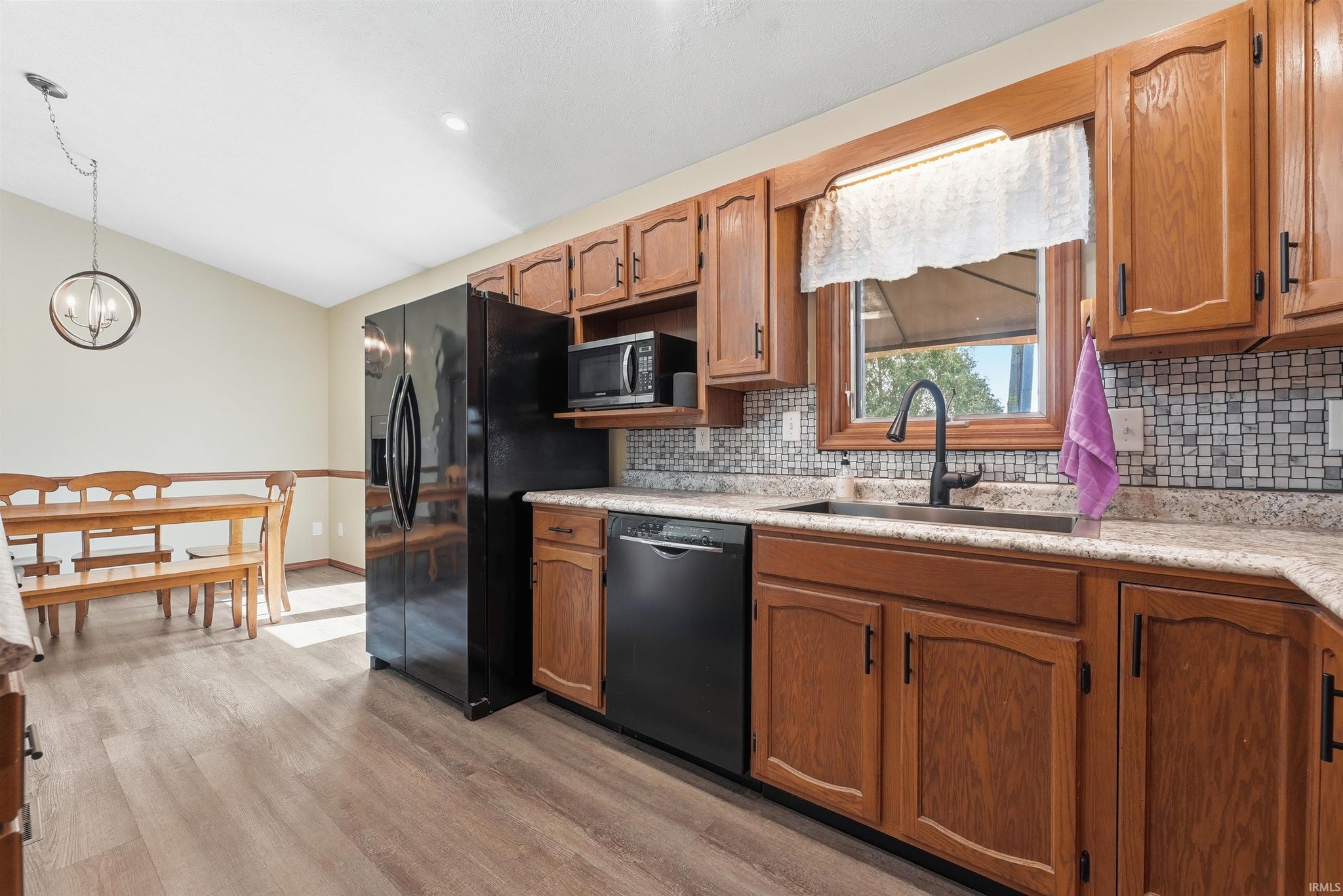 Image of 2122 Sally Street