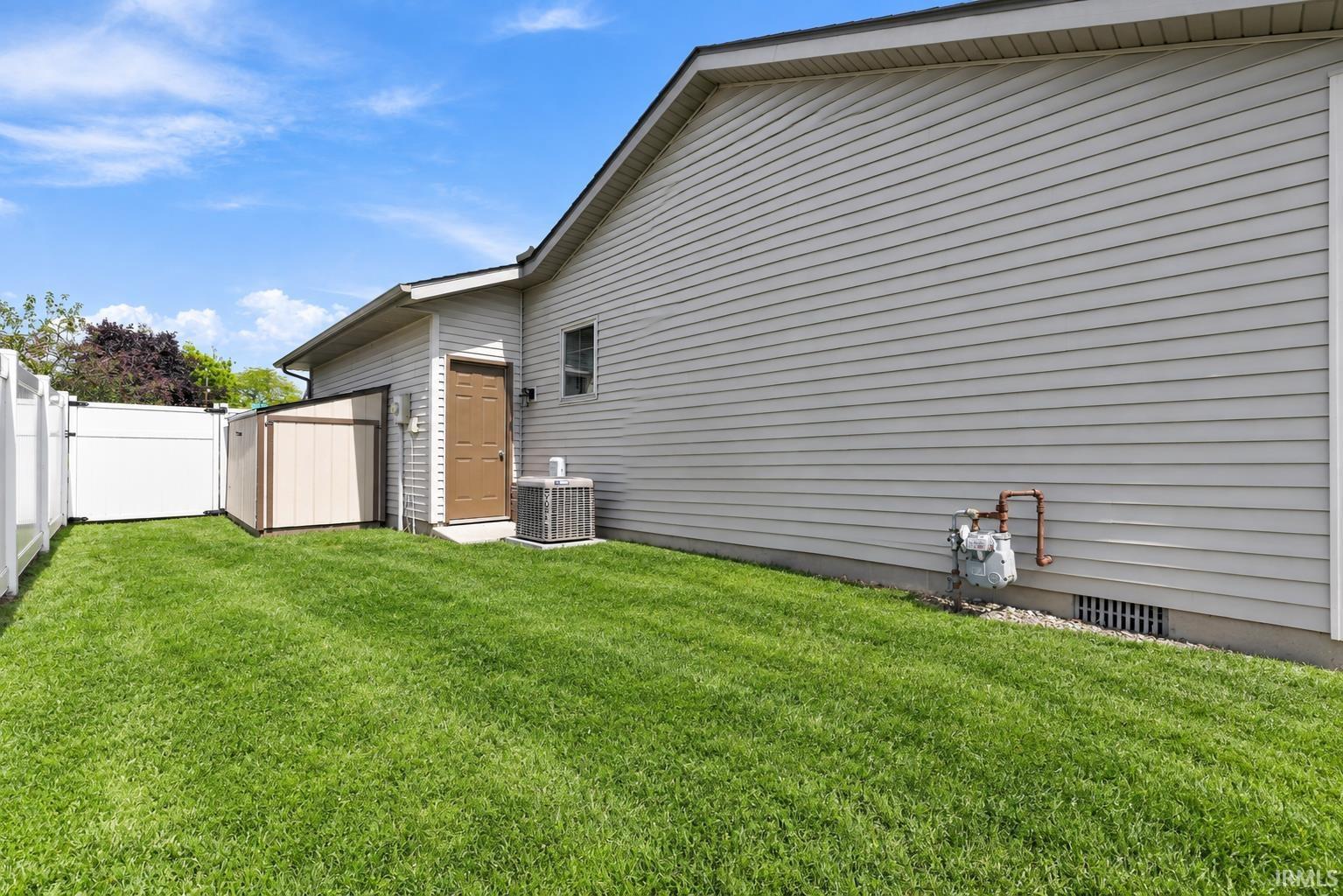 Image of 2122 Sally Street